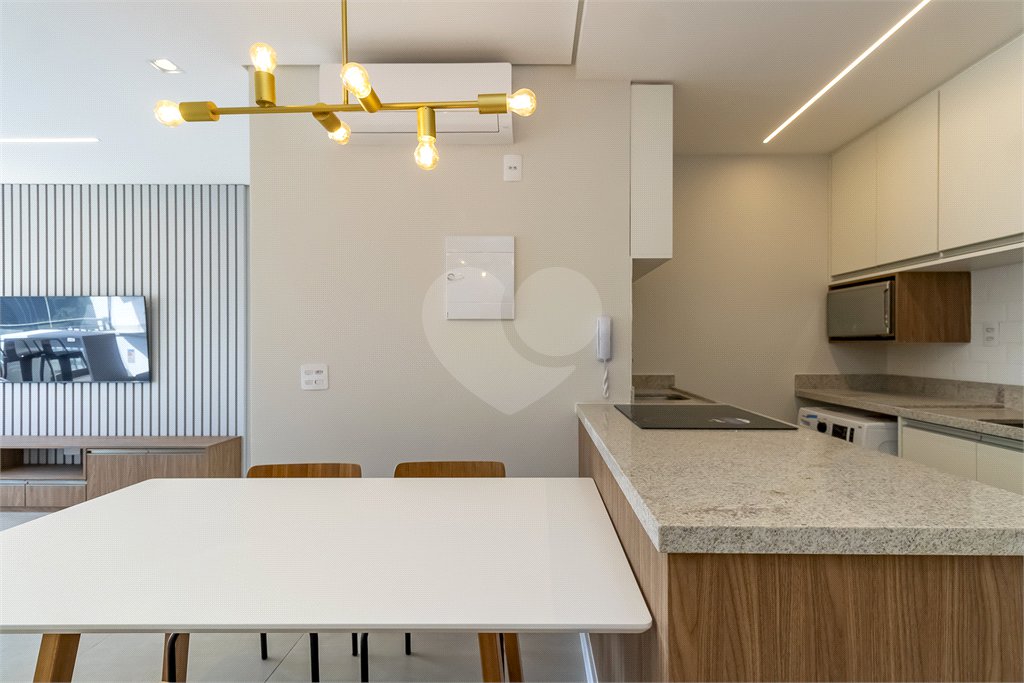 Apartamento à venda com 1 quarto em Vila Cordeiro, São Paulo, SP