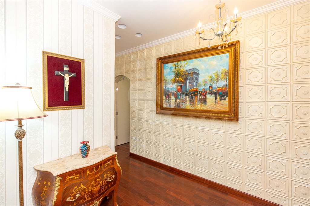 Casa à venda com 5 quartos, sendo 3 suítes,  em Brooklin, São Paulo, SP