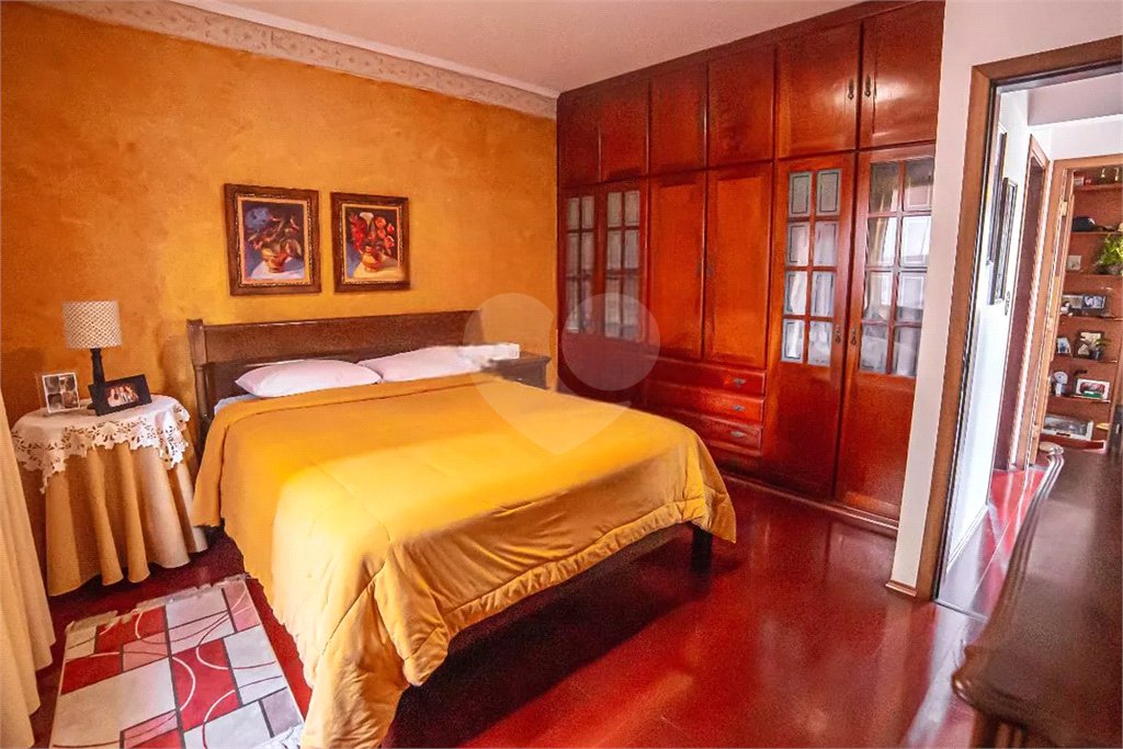 Sobrado à venda com 3 quartos, sendo 1 suíte,  em Vila Santo Estéfano, São Paulo, SP