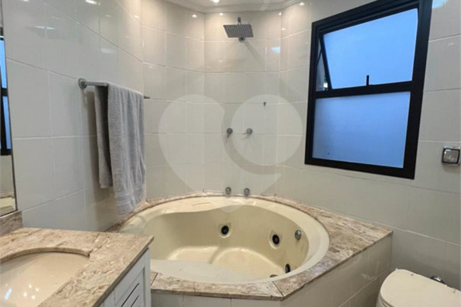 Apartamento à venda com 3 suítes em Santana, São Paulo, SP