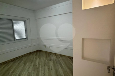 Apartamento à venda com 2 quartos, sendo 1 suíte,  em Santa Maria, São Caetano do Sul, SP