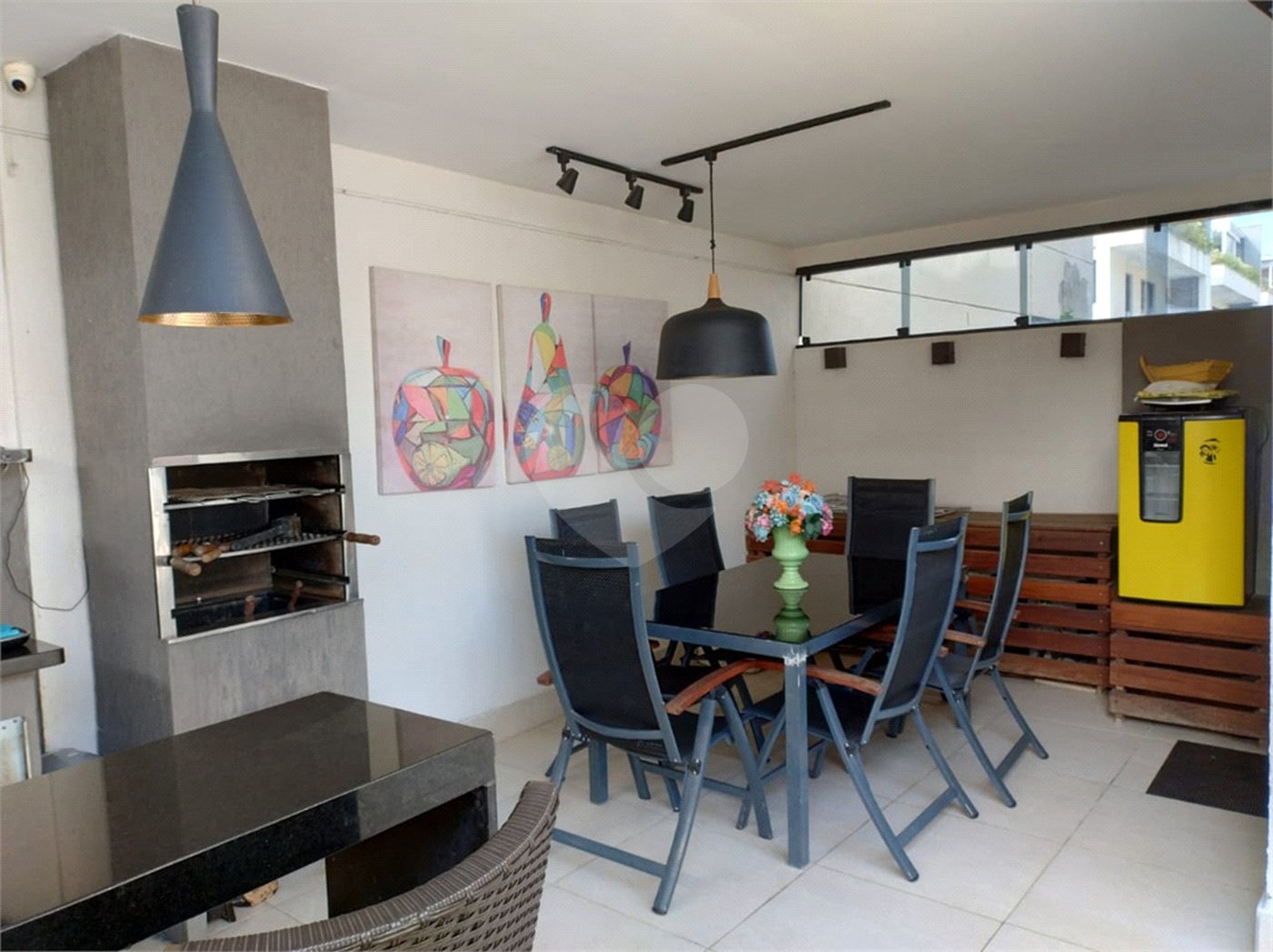 Casa à venda com 3 quartos, sendo 2 suítes, no condomínio Outside Authentic Residences, Rio de Janeiro - RJ