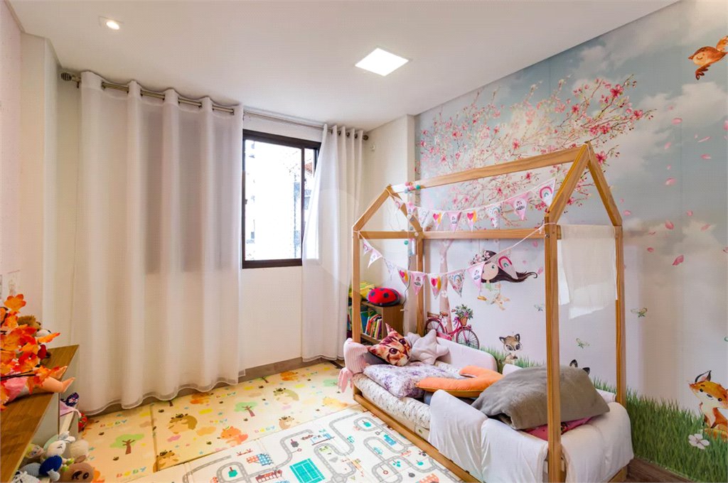 Apartamento à venda com 3 quartos, sendo 1 suíte, em Vila Andrade, São Paulo, SP