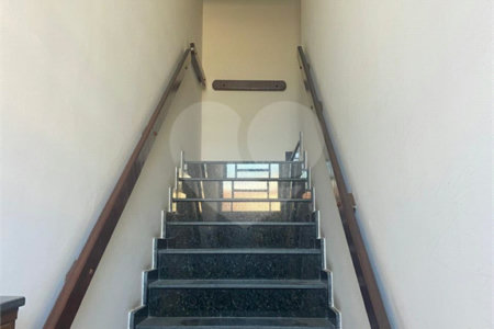 Sobrado à venda com 3 quartos, sendo 1 suíte,  em Jardim Selma Helena, Poá, SP