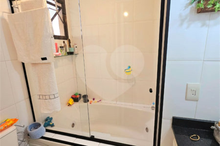 Cobertura à venda com 4 quartos, sendo 2 suítes,  em São Judas, São Paulo, SP