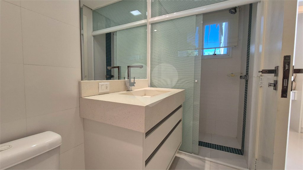 Casa à venda com 5 suítes no condomínio Lago Azul 1, Araçoiaba da Serra - SP