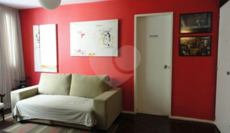 Apartamento à venda com 3 quartos, sendo 1 suíte,  em Moema, São Paulo, SP