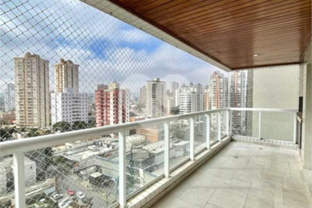 Apartamento para alugar com 3 quartos, sendo 1 suíte, no Centro, São Bernardo do Campo, SP