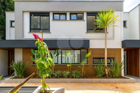 Casa à venda com 4 suítes no condomínio Venezia, São Paulo - SP