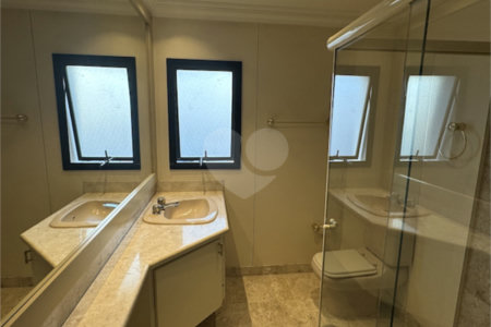 Cobertura à venda ou para alugar com 5 quartos, sendo 4 suítes, em Santo Amaro, São Paulo, SP