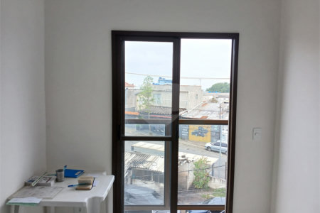Apartamento à venda com 2 quartos em Vila dos Remédios, São Paulo, SP