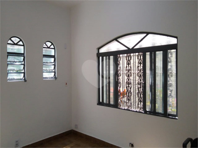 Sobrado à venda com 3 quartos, sendo 1 suíte,  em Alto da Boa Vista, São Paulo, SP