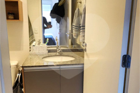 Apartamento à venda ou para alugar com 1 suíte em República, São Paulo, SP