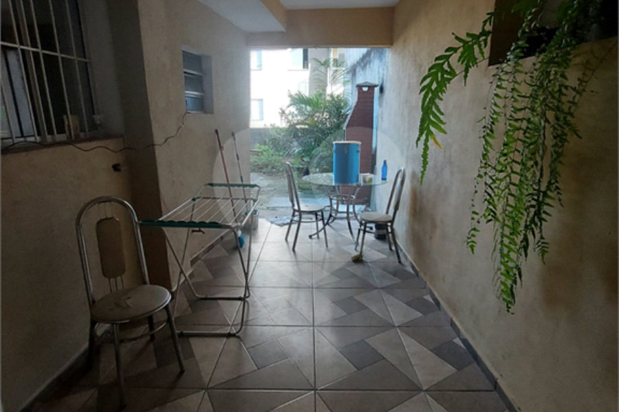 Sobrado à venda com 8 quartos no Brasilândia, São Paulo, SP