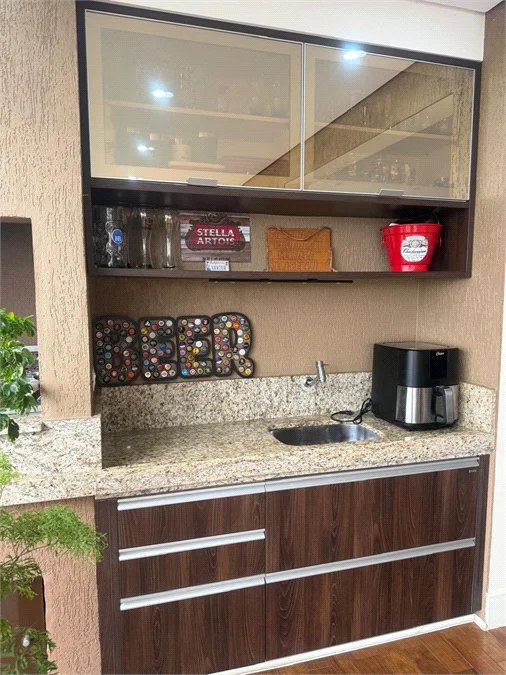 Apartamento à venda com 3 suítes em Vila Suzana, São Paulo, SP