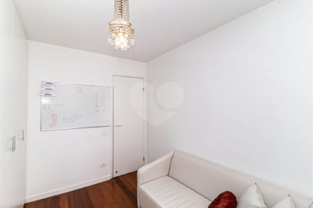 Apartamento à venda com 3 quartos, sendo 1 suíte, em Planalto Paulista, São Paulo, SP