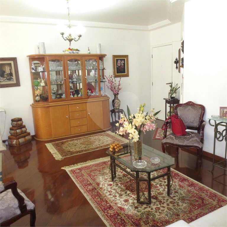 Apartamento à venda com 4 quartos, sendo 1 suíte, em Chácara Inglesa, São Paulo, SP