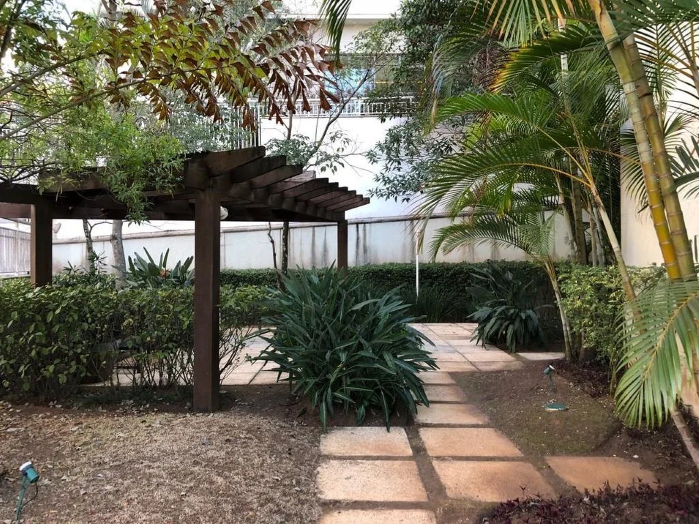 Apartamento à venda com 3 suítes em Vila Suzana, São Paulo, SP
