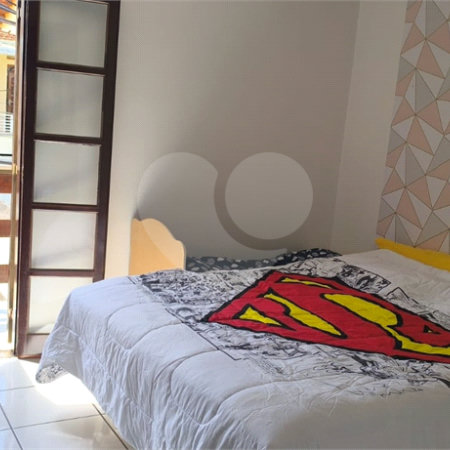 Sobrado à venda com 3 quartos, sendo 1 suíte, em Jardim Taboão, São Paulo, SP