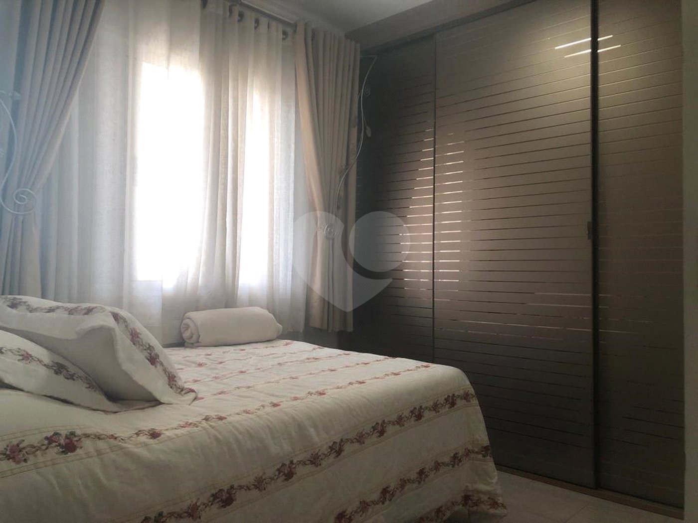 Sobrado à venda com 4 quartos, sendo 2 suítes, em Palmas do Tremembé, São Paulo, SP