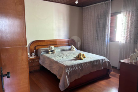 Casa Térrea à venda com 3 quartos, sendo 1 suíte, em Chácara Inglesa, São Paulo, SP