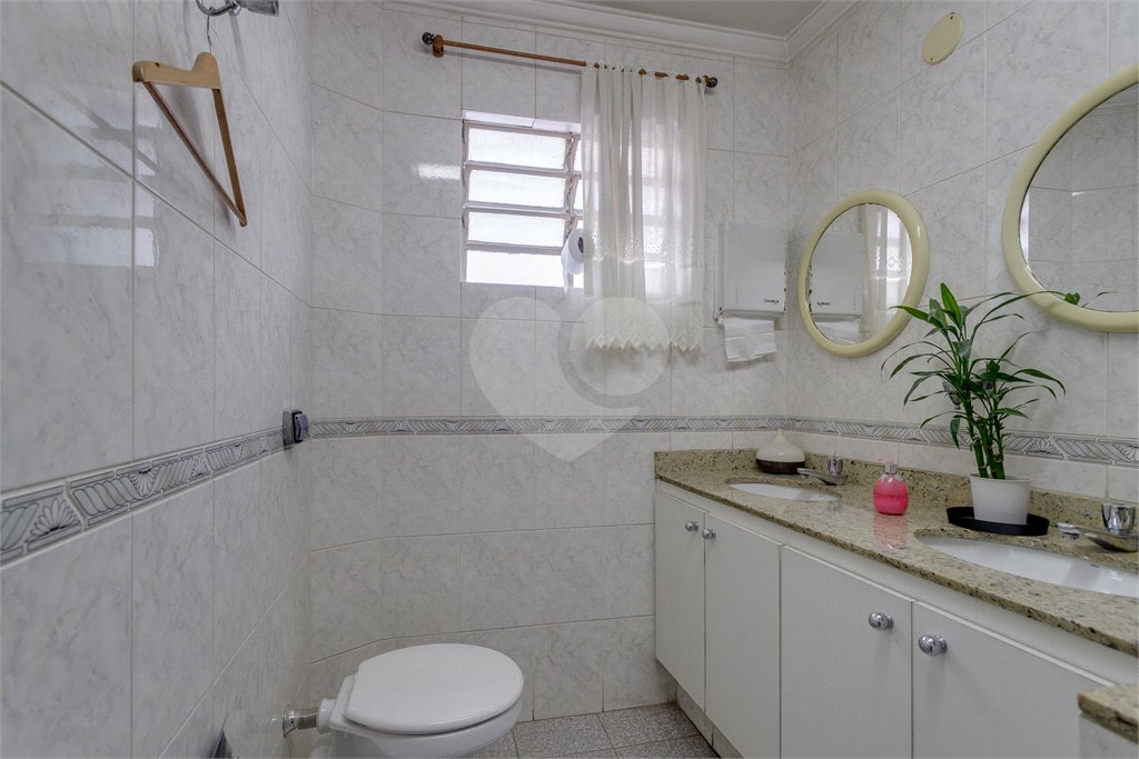 Sobrado à venda com 6 quartos em Chácara Santo Antônio, São Paulo, SP