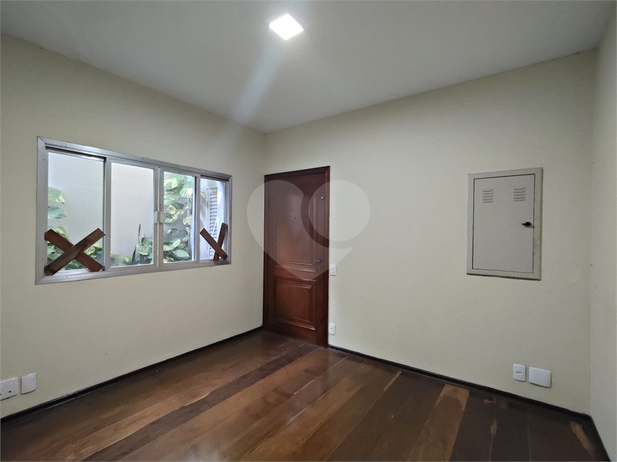 Casa à venda ou para alugar com 5 quartos, sendo 3 suítes, em Vila Maria, Itapetininga, SP