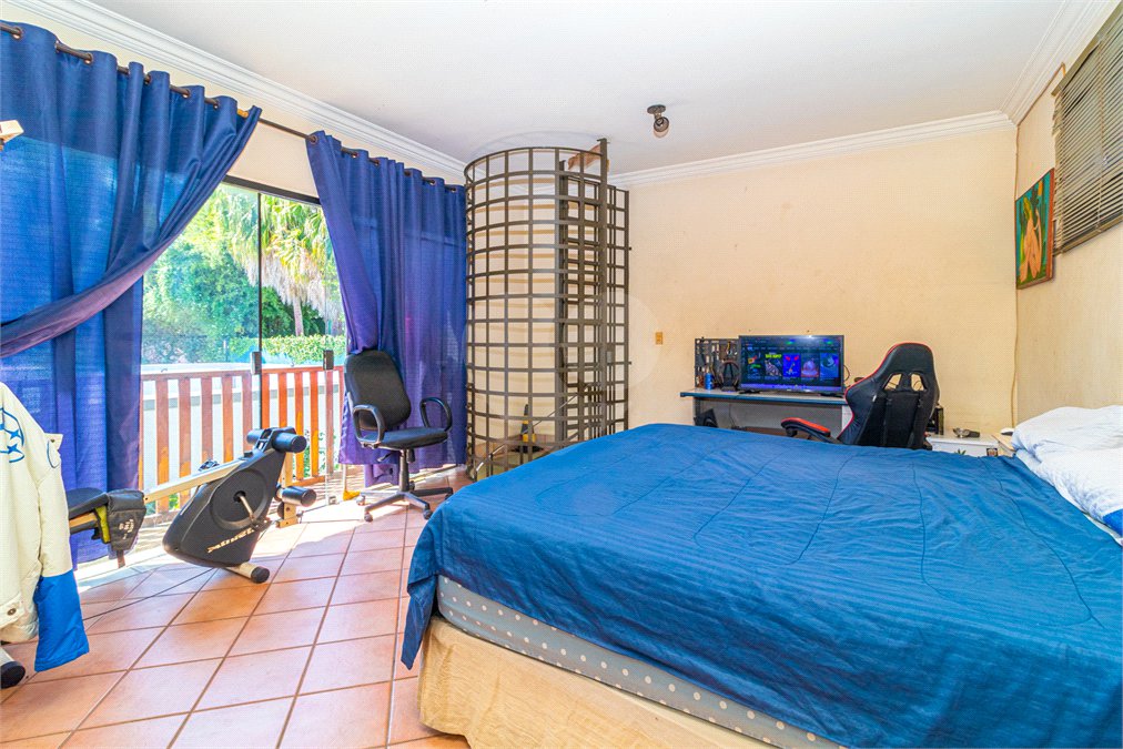 Casa à venda com 4 suítes em Jardim Marajoara, São Paulo, SP
