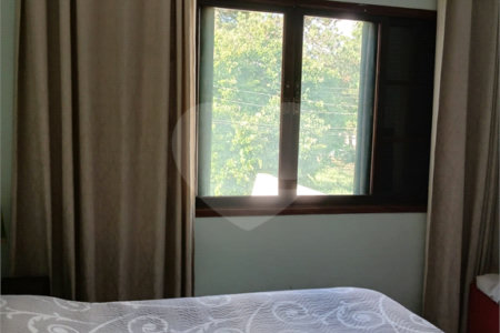 Sobrado à venda com 3 quartos, sendo 1 suíte, em Jardim Humaitá, São Paulo, SP
