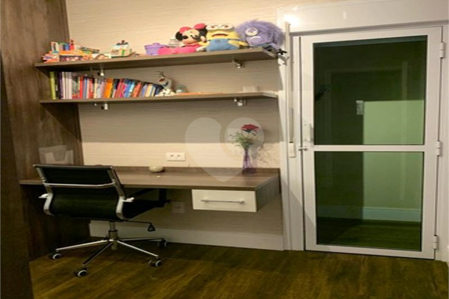 Casa à venda com 3 quartos, sendo 1 suíte, no condomínio Res Means do Campo II, São Paulo - SP