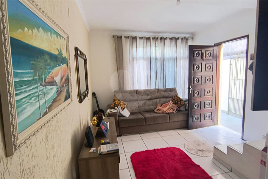 Sobrado à venda com 3 quartos em Tremembé, São Paulo, SP