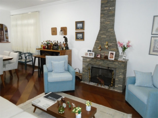 Casa Térrea à venda com 3 quartos, sendo 1 suíte,  em Alto da Boa Vista, São Paulo, SP