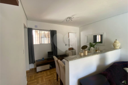 Casa Térrea à venda com 7 suítes em Alto da Lapa, São Paulo, SP