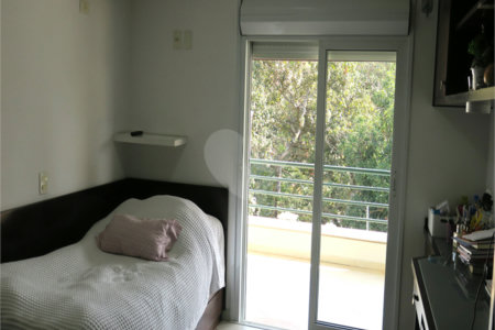 Casa à venda com 3 suítes em Vila Inah, São Paulo, SP