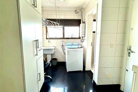 Apartamento à venda com 3 quartos, sendo 1 suíte, em Vila Regente Feijó, São Paulo, SP