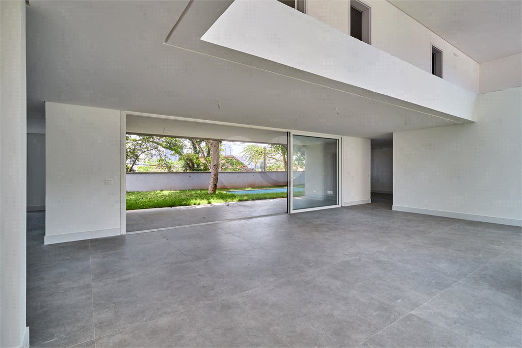 Casa à venda com 4 suítes no condomínio Liló, São Paulo - SP