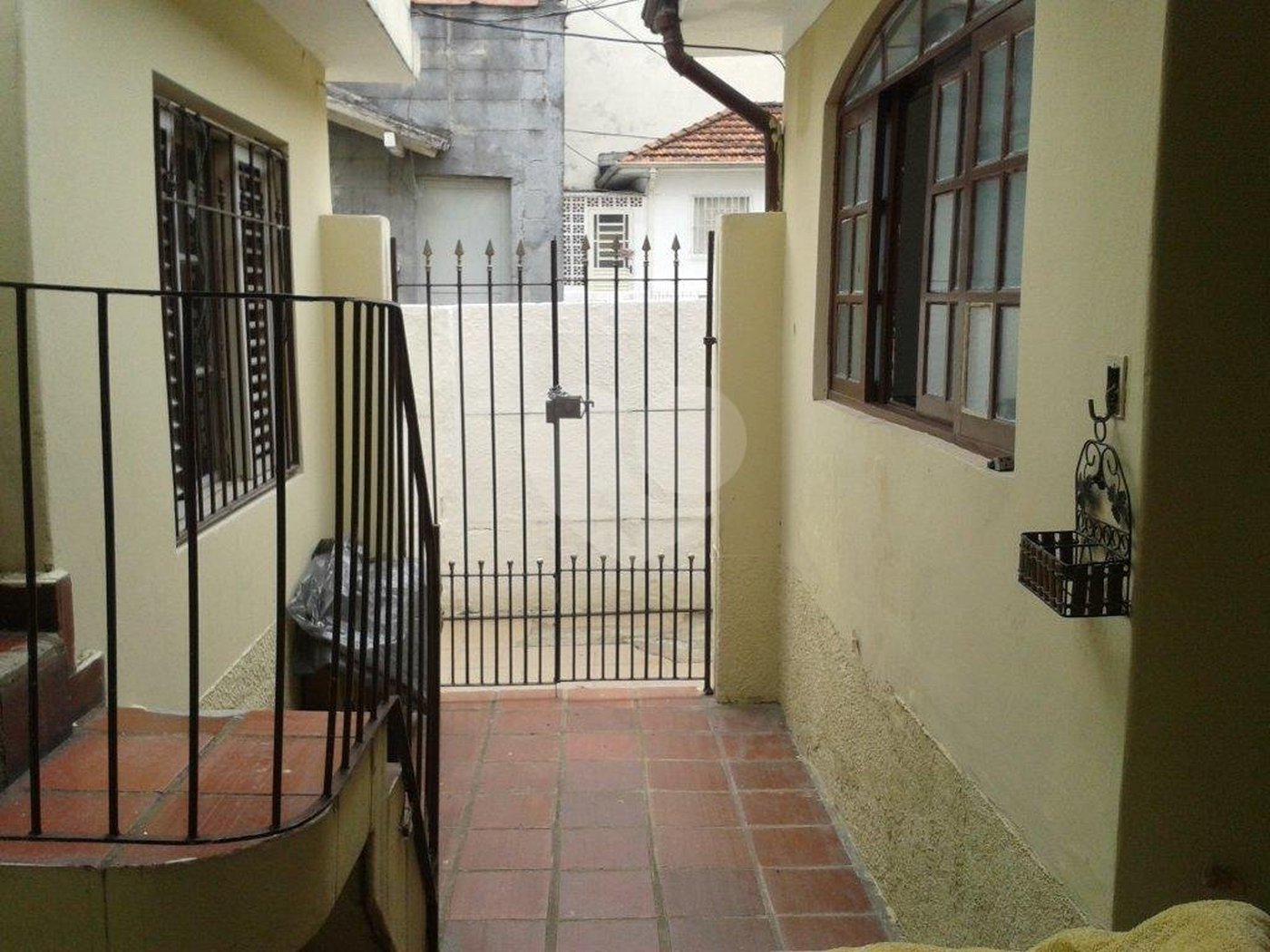 Sobrado à venda com 6 quartos, sendo 1 suíte, em Santa Teresinha, São Paulo, SP