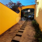 Sobrado à venda com 4 quartos, sendo 1 suíte, em Jardim Pinheiros, São Paulo, SP