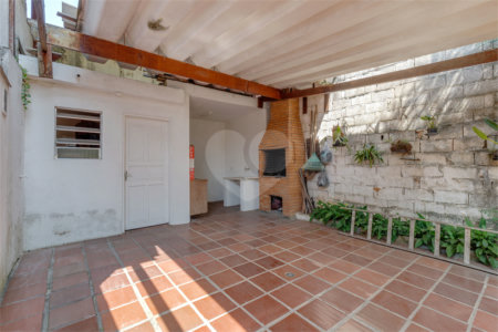Sobrado à venda com 2 quartos em Chácara Monte Alegre, São Paulo, SP