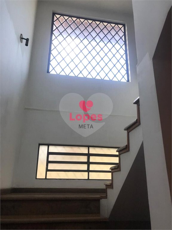 Excelente Casa a Venda no Bairro Jardim Esplanada, 3 dormitórios, sendo 2 suites São José do Campos