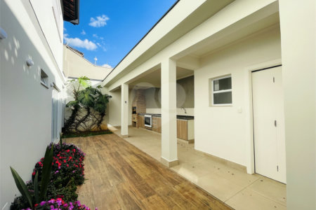 Casa à venda com 3 suítes em Independência, São Bernardo do Campo, SP