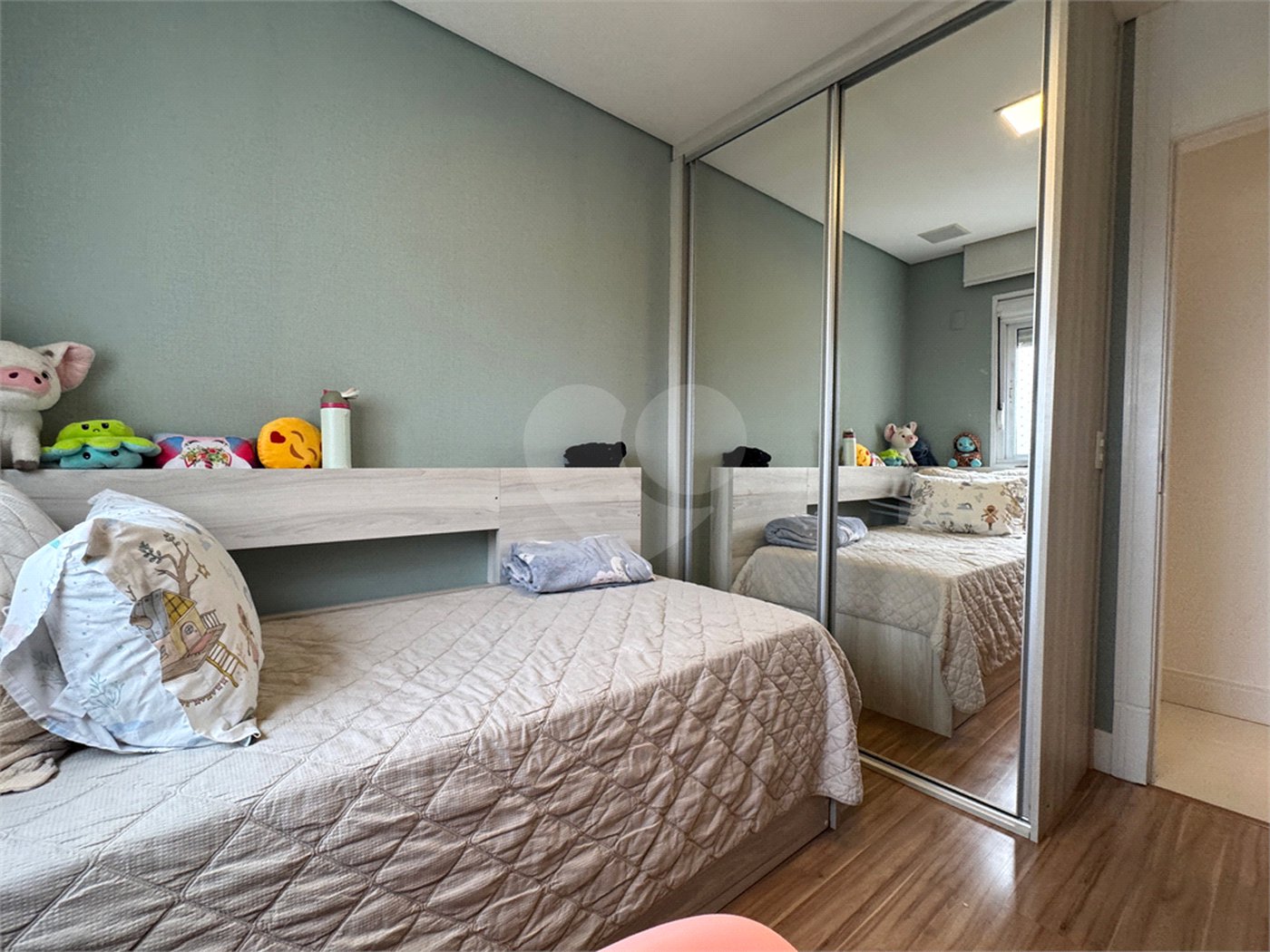 Apartamento à venda com 3 quartos, sendo 1 suíte,  em Jardim Leonor Mendes de Barros, São Paulo, SP