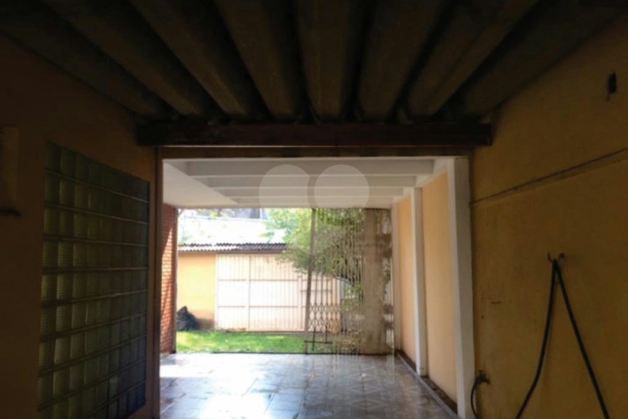Sobrado à venda com 4 quartos, sendo 1 suíte, em Parque Edu Chaves, São Paulo, SP
