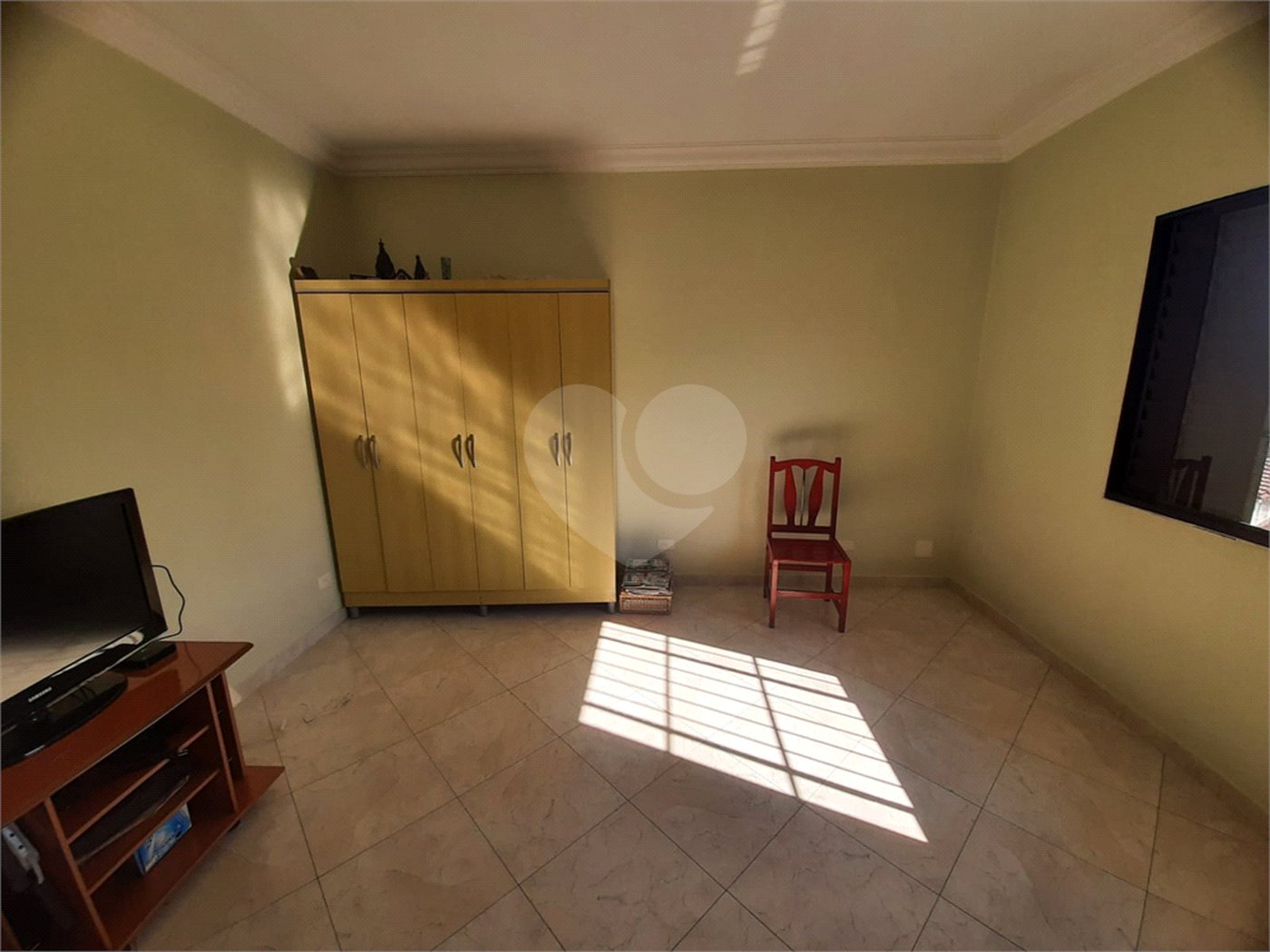 Sobrado à venda com 5 quartos, sendo 1 suíte, em Tremembé, São Paulo, SP