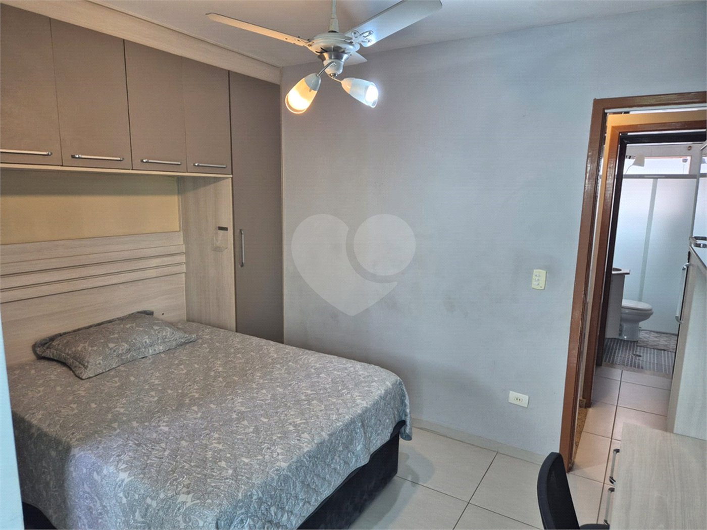 Sobrado à venda com 2 quartos, sendo 1 suíte, em Vila Nivi, São Paulo, SP