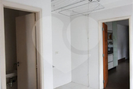 Sobrado à venda com 3 quartos, sendo 1 suíte, em Vila Firmiano Pinto, São Paulo, SP