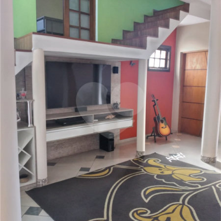 Casa à venda com 2 quartos, sendo 1 suíte, em Serpa, Caieiras, SP
