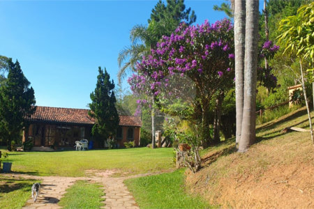 Sítio à venda com 6 quartos, sendo 5 suítes,  em Curral, Ibiúna, SP