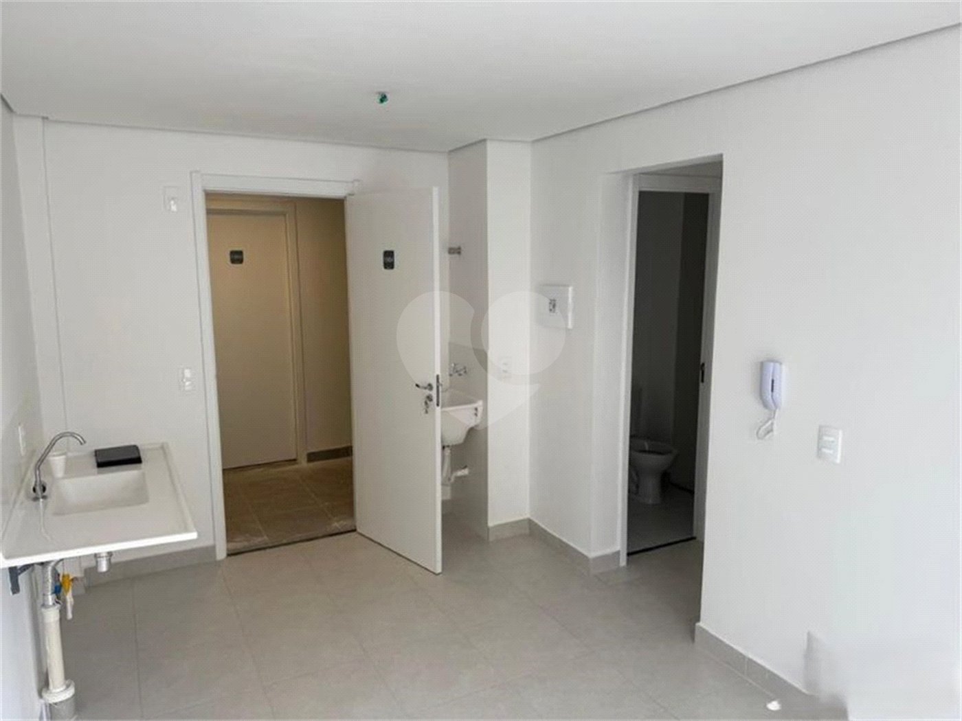 Apartamento à venda com 2 quartos em Parque Industrial Tomas Edson, São Paulo, SP
