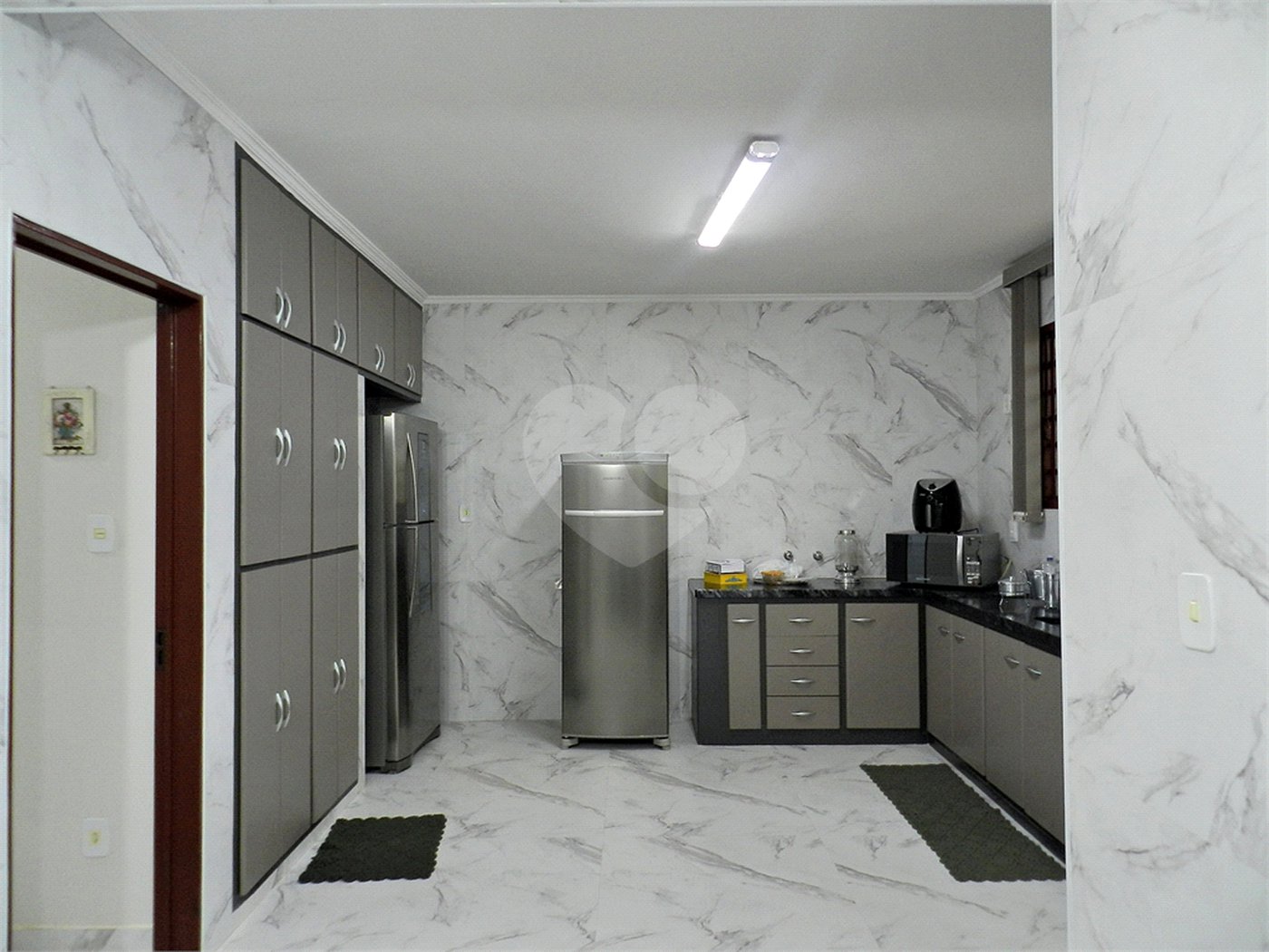Sobrado à venda com 4 quartos, sendo 3 suítes, em Jardim Paulistano, Ribeirão Preto, SP